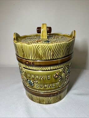 Vintage ceramic cookie jar green wood grain bucket design floral accents